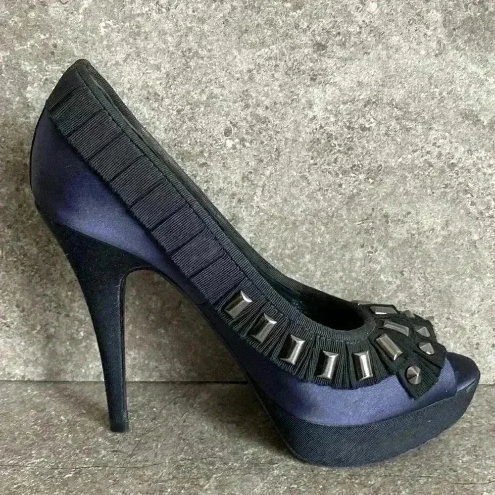 Tory Burch Peep Toe Metal Studs Black & Navy Blue Women’s Size 6.5
